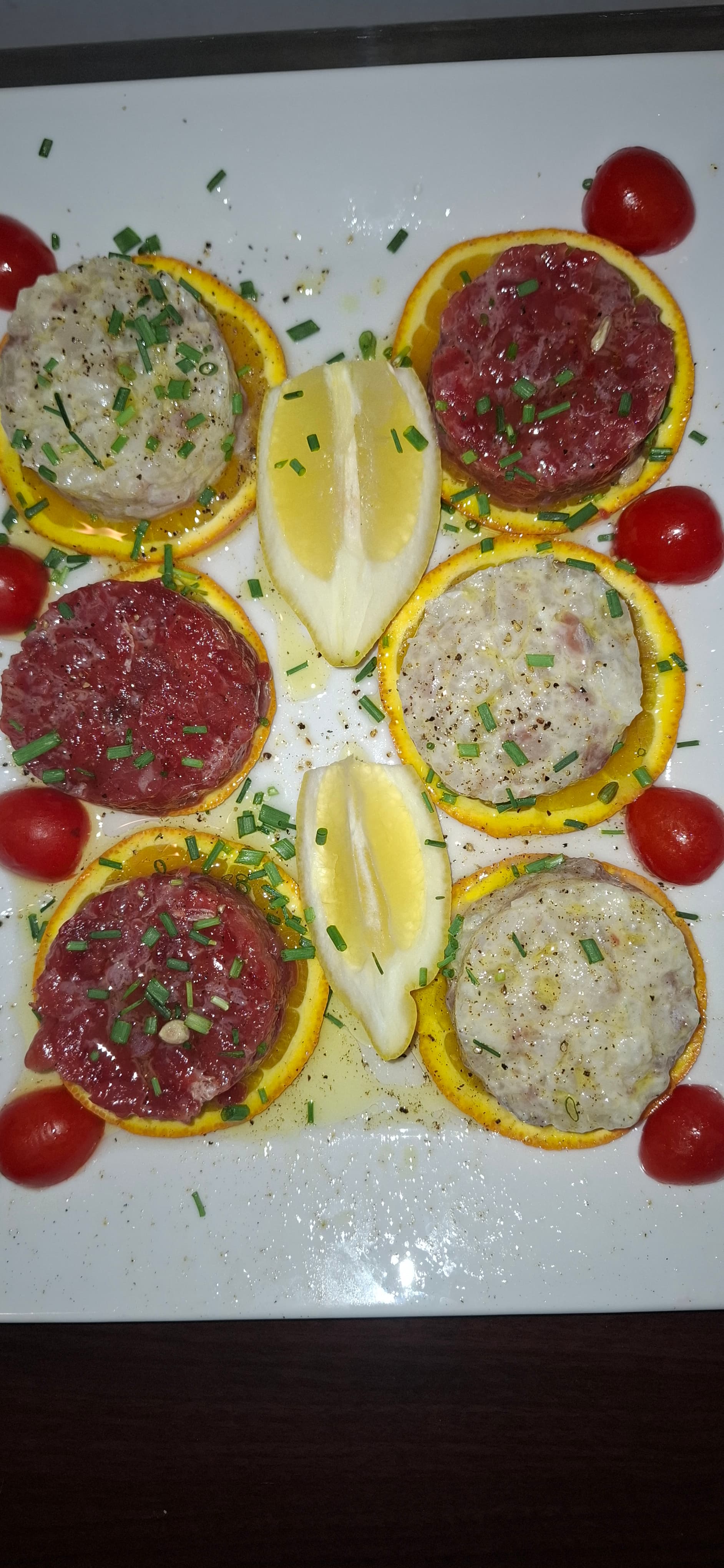 Tris di tartare agli agrumi